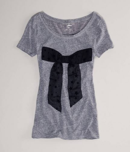 American Eagle Bow T-Shirt – Simple Yet Super Cute!